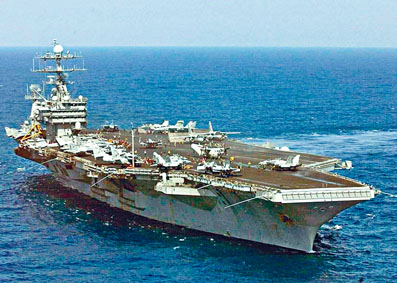 美軍核動力航空母艦「杜魯門號」。 美軍核動力航空母艦「杜魯門號」。