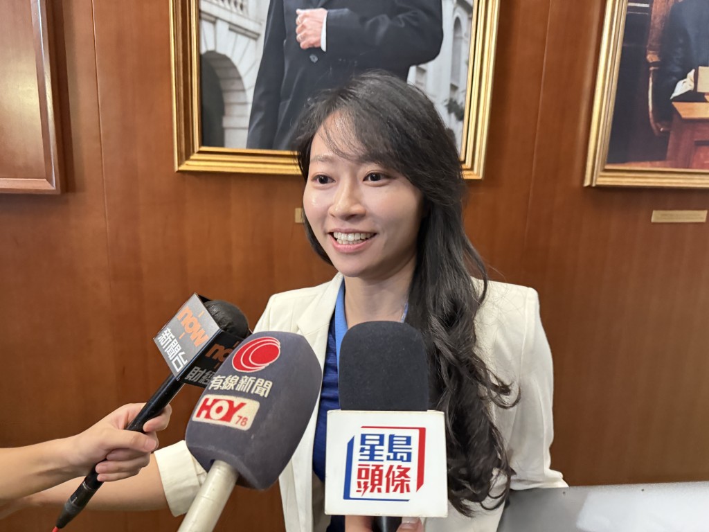 陳穎欣表示,參選名單將等待工聯會決定,目前未獲開會通知。 陳穎欣表示,參選名單將等待工聯會決定,目前未獲開會通知。