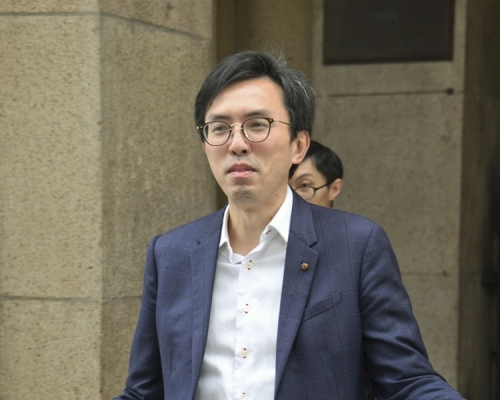 吳文遠入稟區院索償。