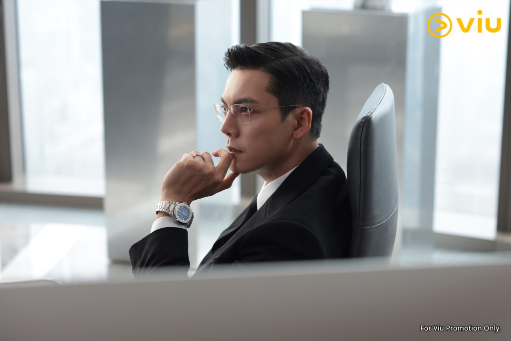 沈皓明終於答應邀約並著對方來到自己公司等待。