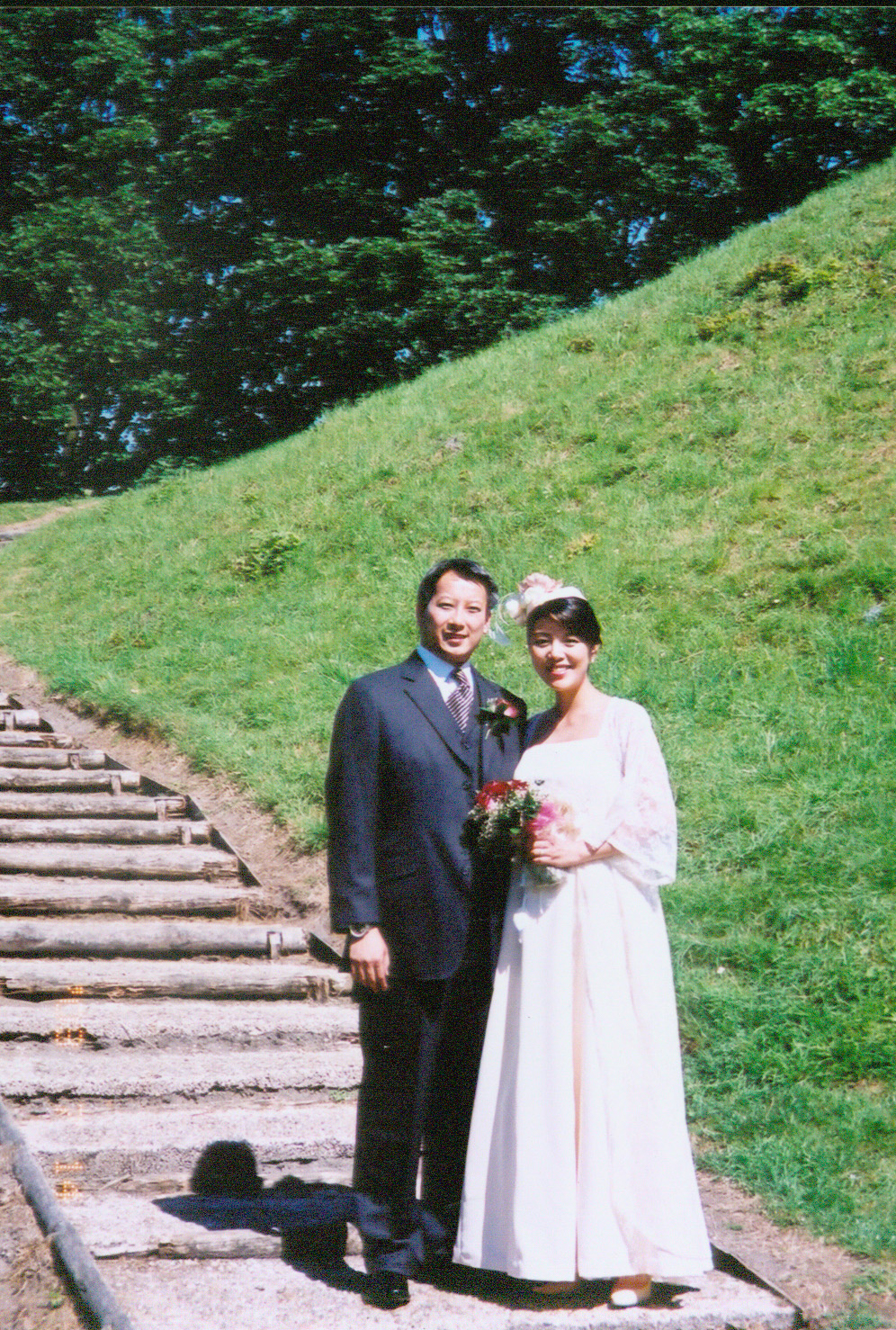 2003年，淽菁跟大律师张锦荣结婚，婚后育有一女。
