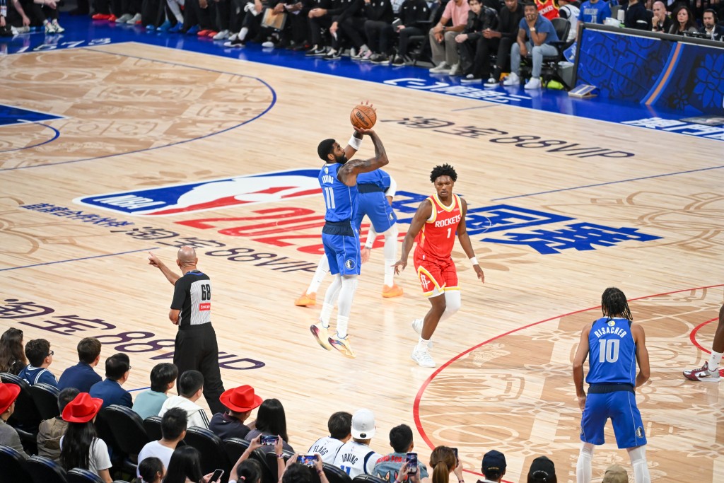 NBA中国赛独行侠vs火箭。魏国谦摄