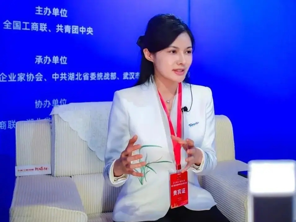 「光伏女神」高海纯。 「光伏女神」高海纯。