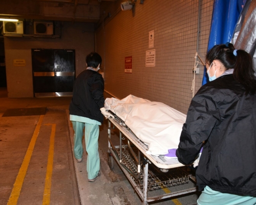 女子燒炭死亡。 丁志雄攝
