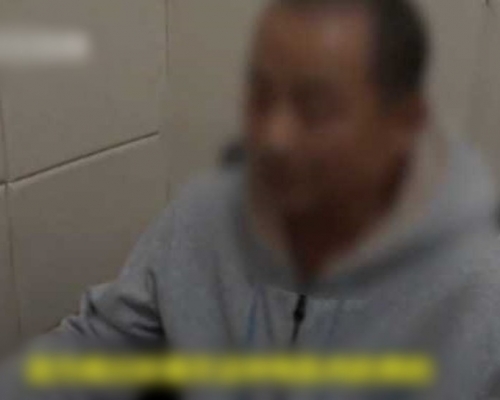 遼寧一名男子認偷拍肌肉男鄰居。網上圖片