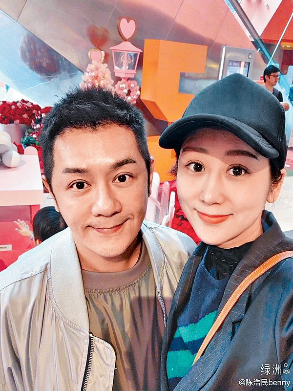 陳浩民和太太蔣麗莎滯留阿布扎比。