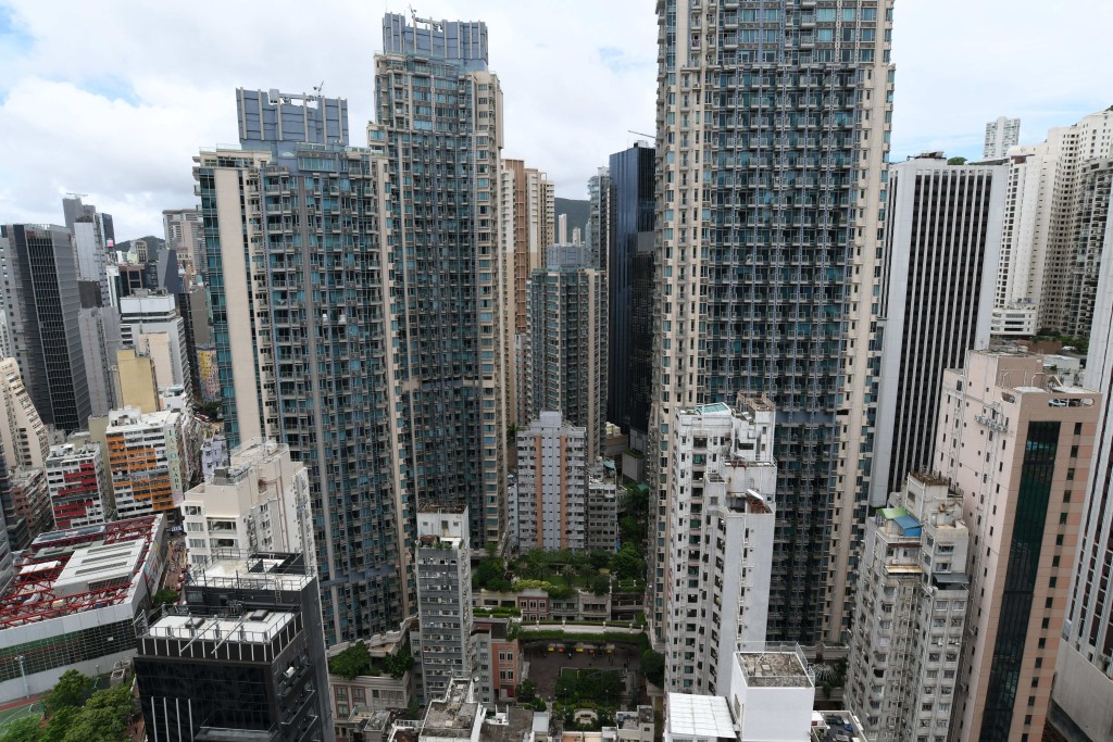 景觀方面，可享開揚區內市景。