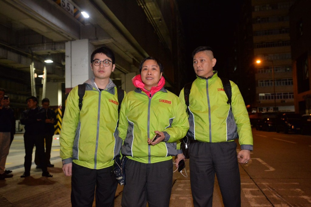 葉蔚琳指,九巴於傍晚6時主動聯絡他們,安排他們與高層見面。
