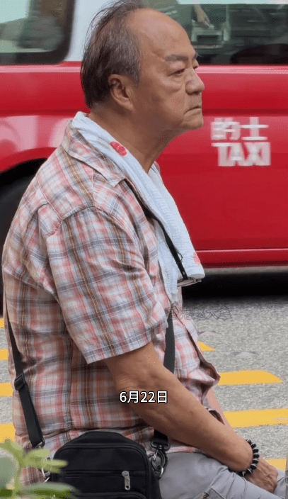 狄龍日前於戶外開工被捕獲。