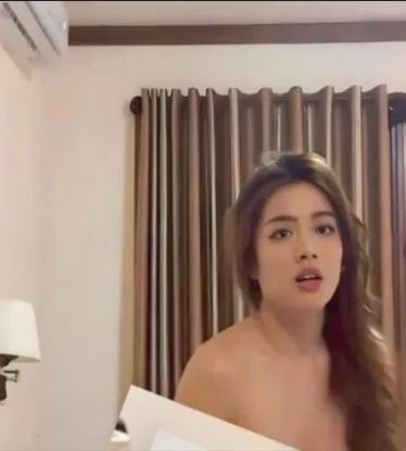 越南24岁正妹检察官邓黎琼江疑有性爱短片流出。影片截图