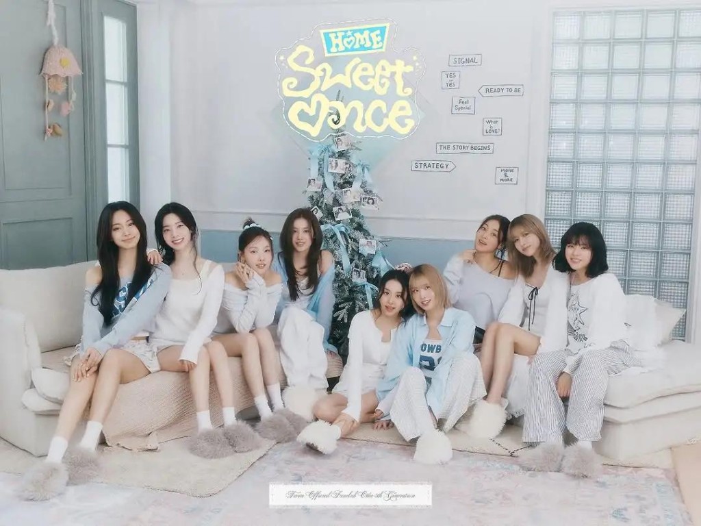 TWICE在啟德辦巡唱。 TWICE在啟德辦巡唱。
