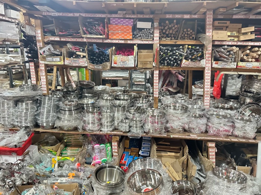 不锈钢碟是广东家庭必备餐具。小红书