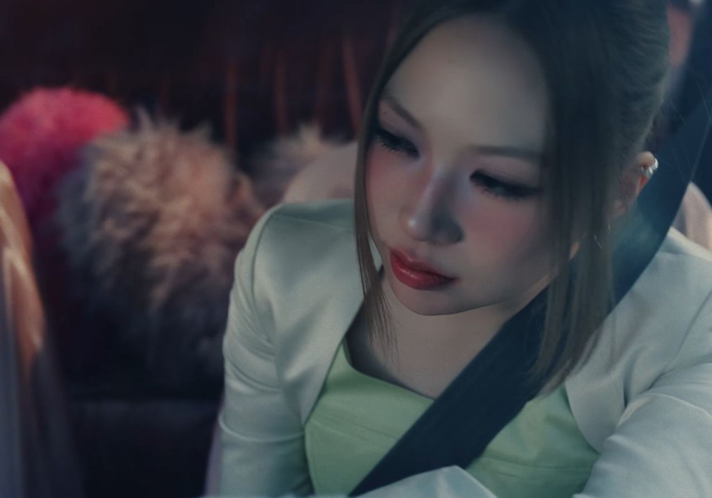 除了擔任 Miss Sixty 品牌大使之外，還與 Schiaparelli、Ferragamo、Miu Miu、 Clé de Peau Beauté 等知名品牌合作。