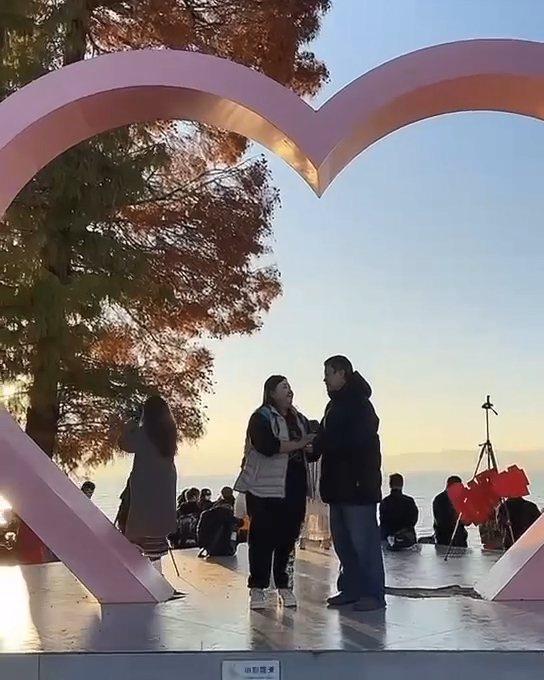 孔慶翔與太太勁有夫妻相！