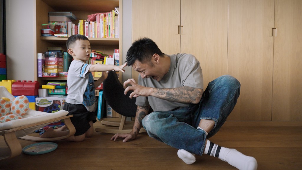 樂仔與兒子親子樂。