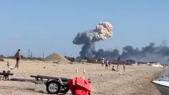 克里米亞的俄羅斯空軍基地疑發生猛烈爆炸。網上圖片