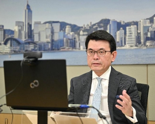邱騰華向加拿大商界介紹香港的最新發展和營商優勢。政府圖片
