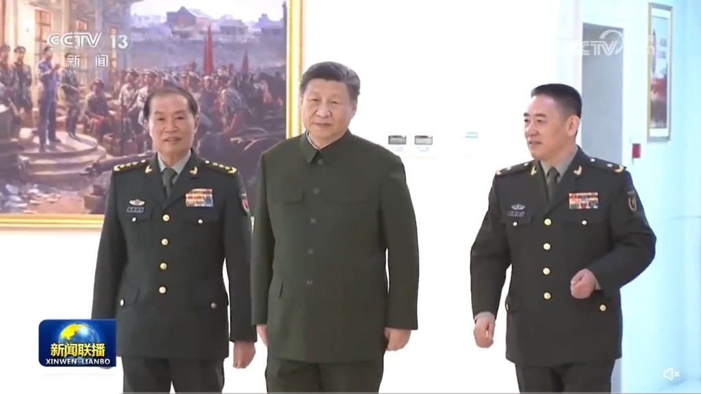 習近平在天津視察駐當地的部隊，要求軍隊在新一年堅決完成各項任務。央視