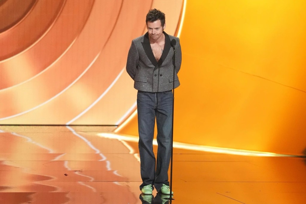 Harry Styles任年度專輯頒獎嘉賓。
