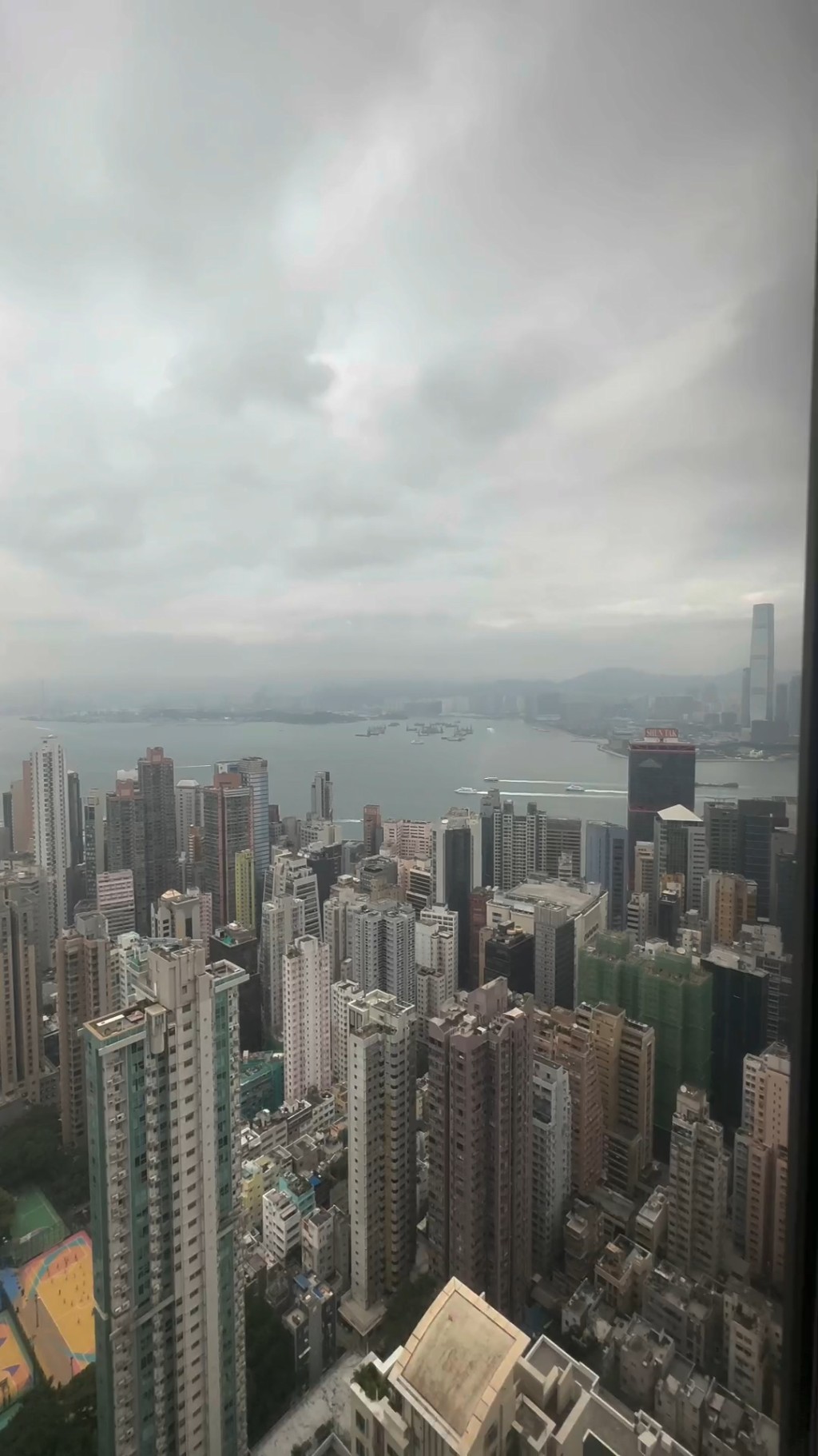 全屋坐擁無敵維港海景。