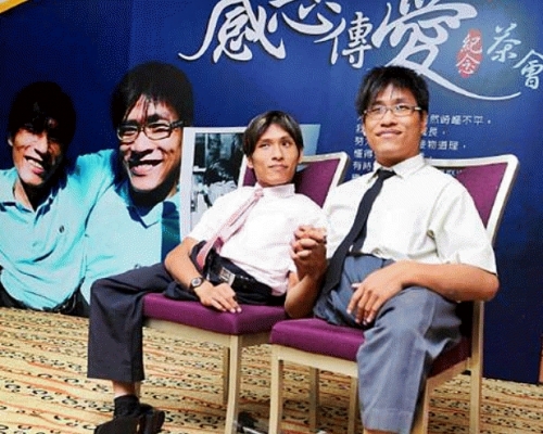 亞洲首對成功分割連體嬰張忠仁（左）、忠義（右）。兄長不幸離世。