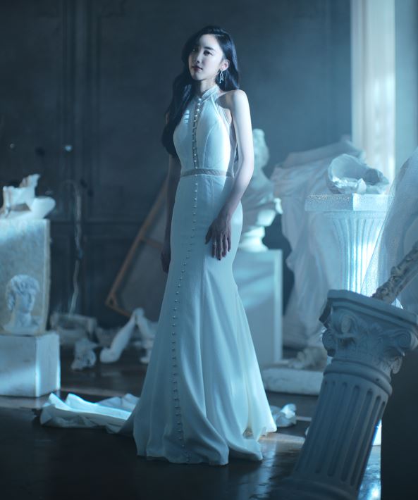當然不少得以女神造型出現。