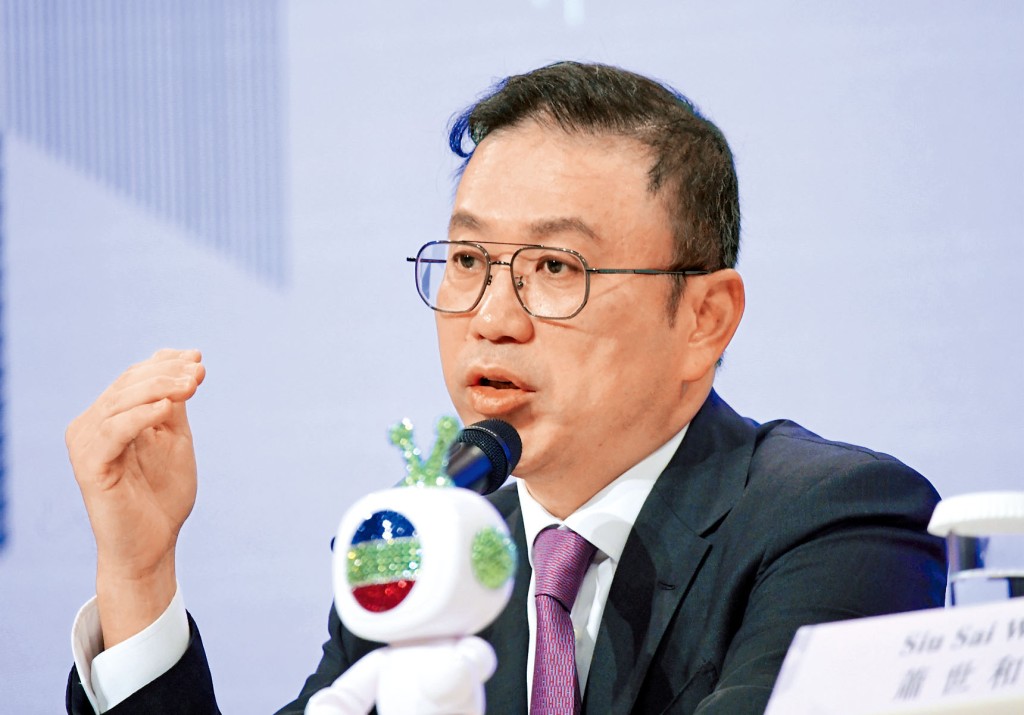 許濤望TVB所有成員,都以保衛家園的態度維護TVB聲譽。