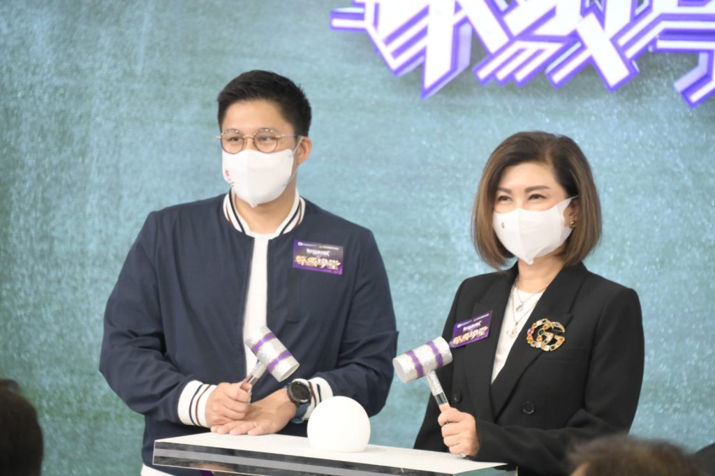 霍啟剛與樂易玲親臨主禮。