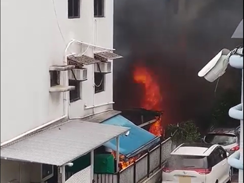 現場冒出大量濃煙。大埔 TAI PO 網民:Coco Ho
