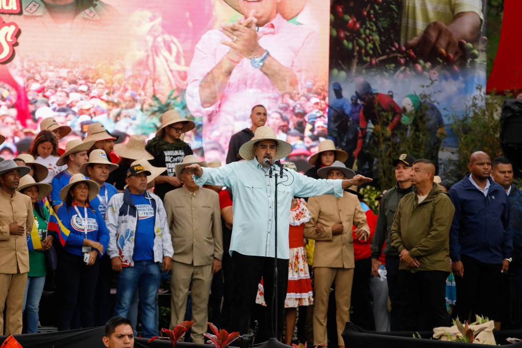 馬杜羅周三在委內瑞拉首都加拉加斯向支持者發表講話。路透社