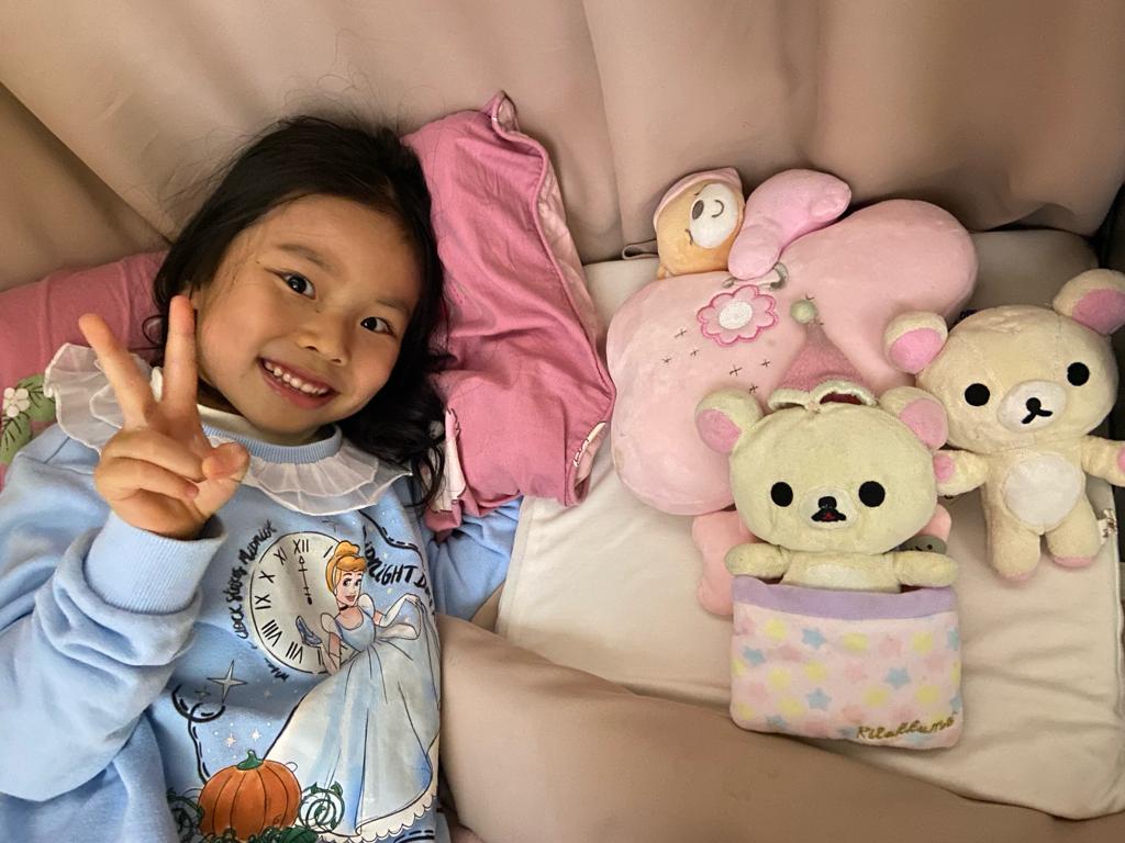 右邊的熊仔為 「假bear」,帽子亦已經甩掉。(圖片授權:由受訪者授權刊登) 右邊的熊仔為 「假bear」,帽子亦已經甩掉。(圖片授權:由受訪者授權刊登)