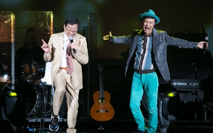 修哥依然活力十足，更不時在台上開玩笑。