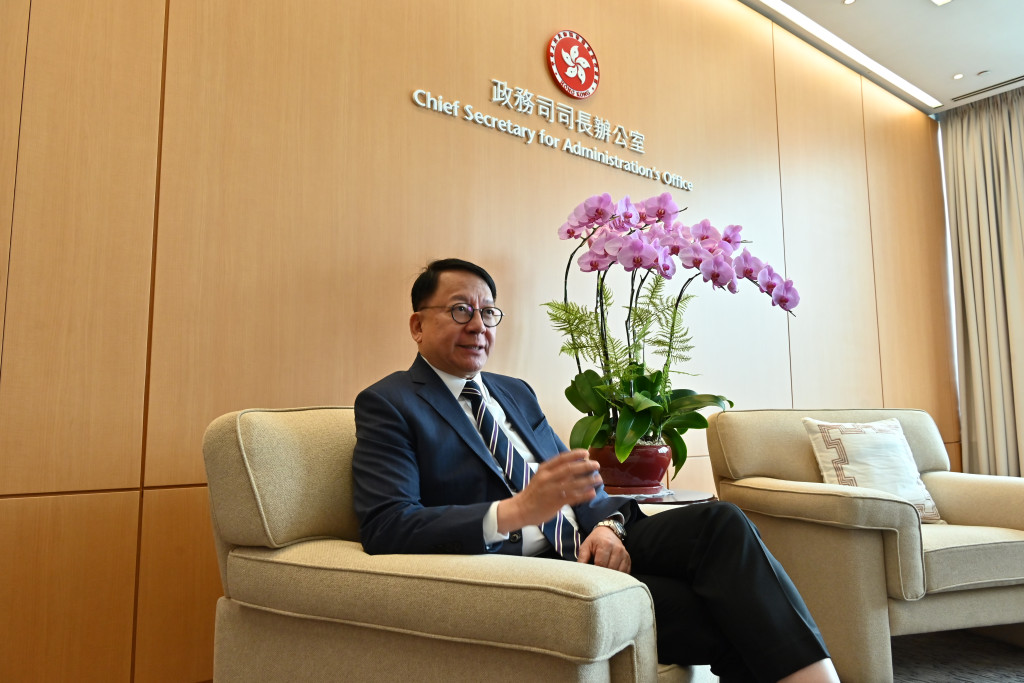 政務司司長陳國基也譴責一些立心不良的人在網上造謠，借題發揮製造香港和內地間的矛盾、呼籲市民退出中央器官捐贈登記名冊。資料圖片