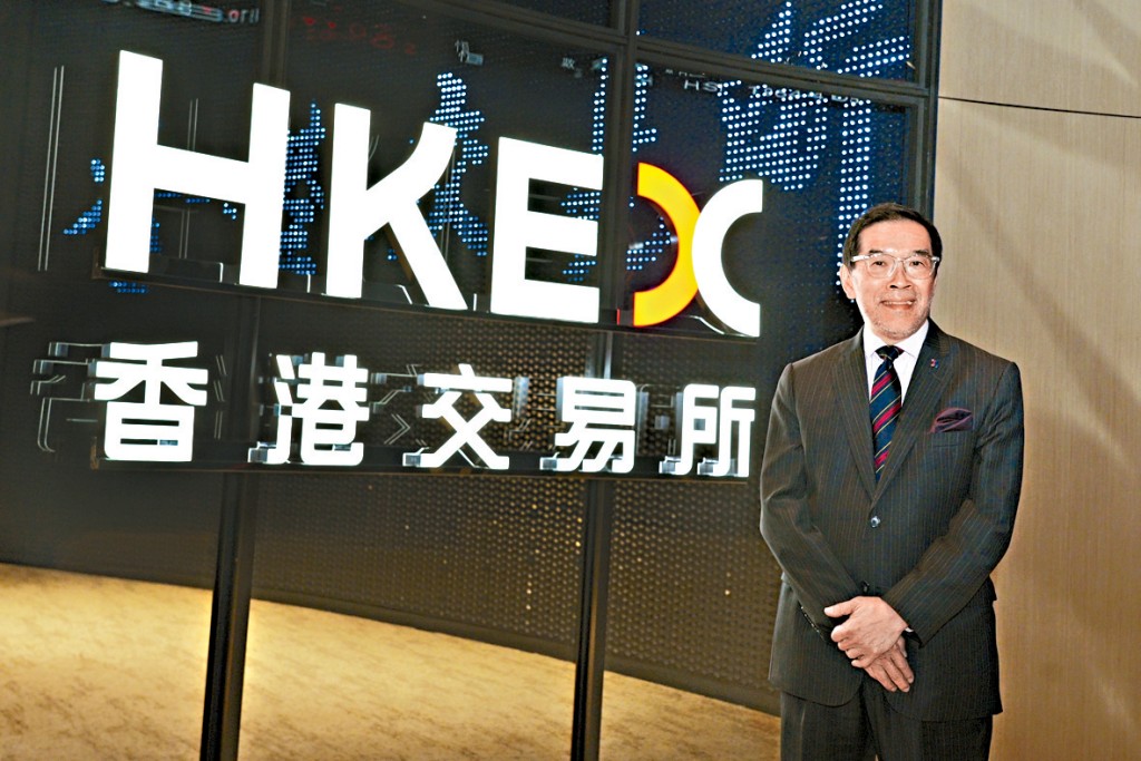 唐家成表示，外國投資者對香港市場非常有興趣。