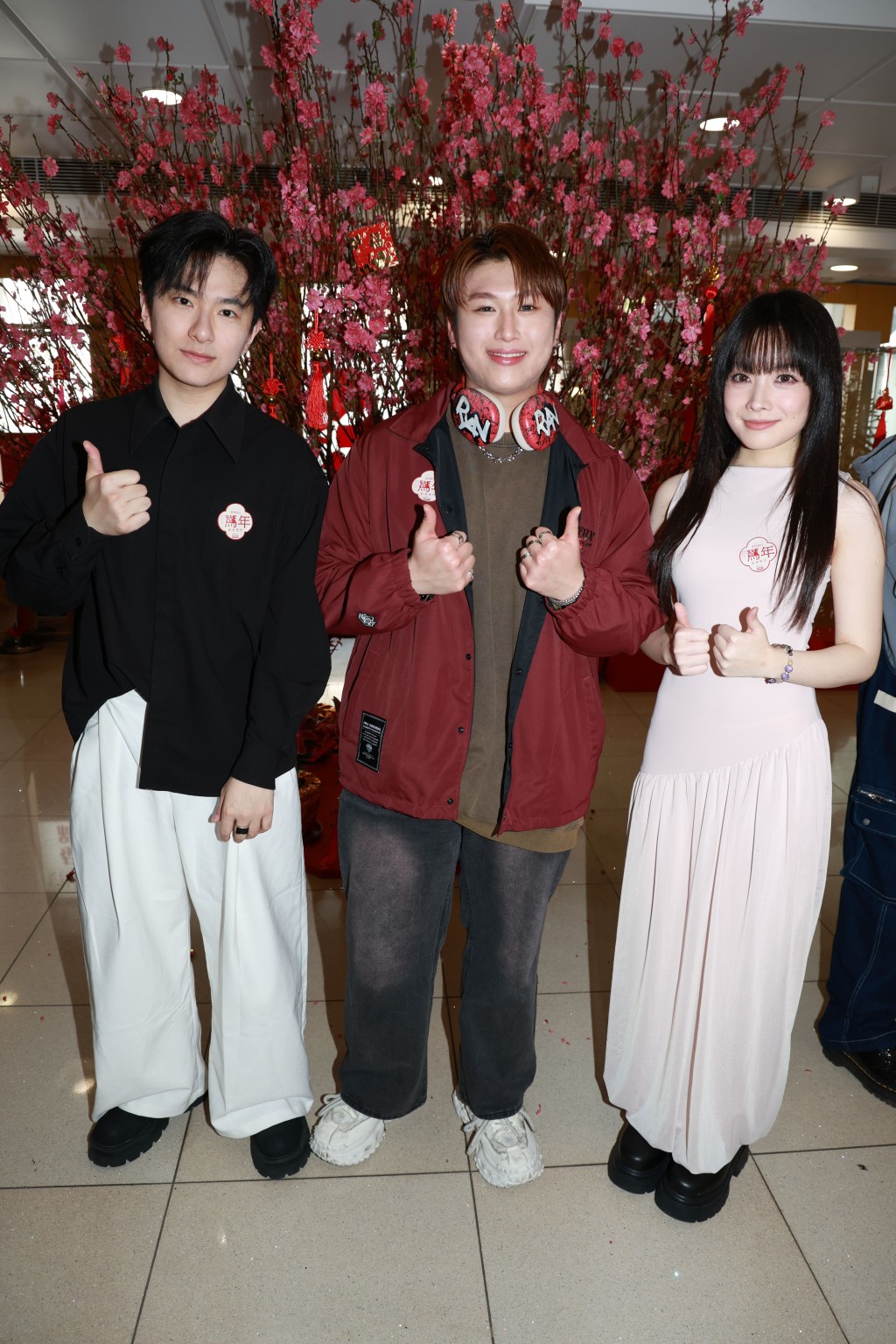 左起胡子貝、馮熙燮、柯雨霏現身團拜活動，大談新年趣事。