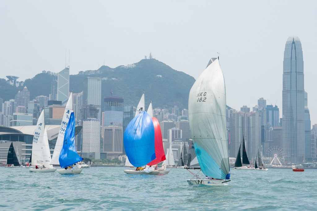 由香港游艇会主办的第十三「民族杯赛」今日(4月30日)假维多利亚港举行。公关图片