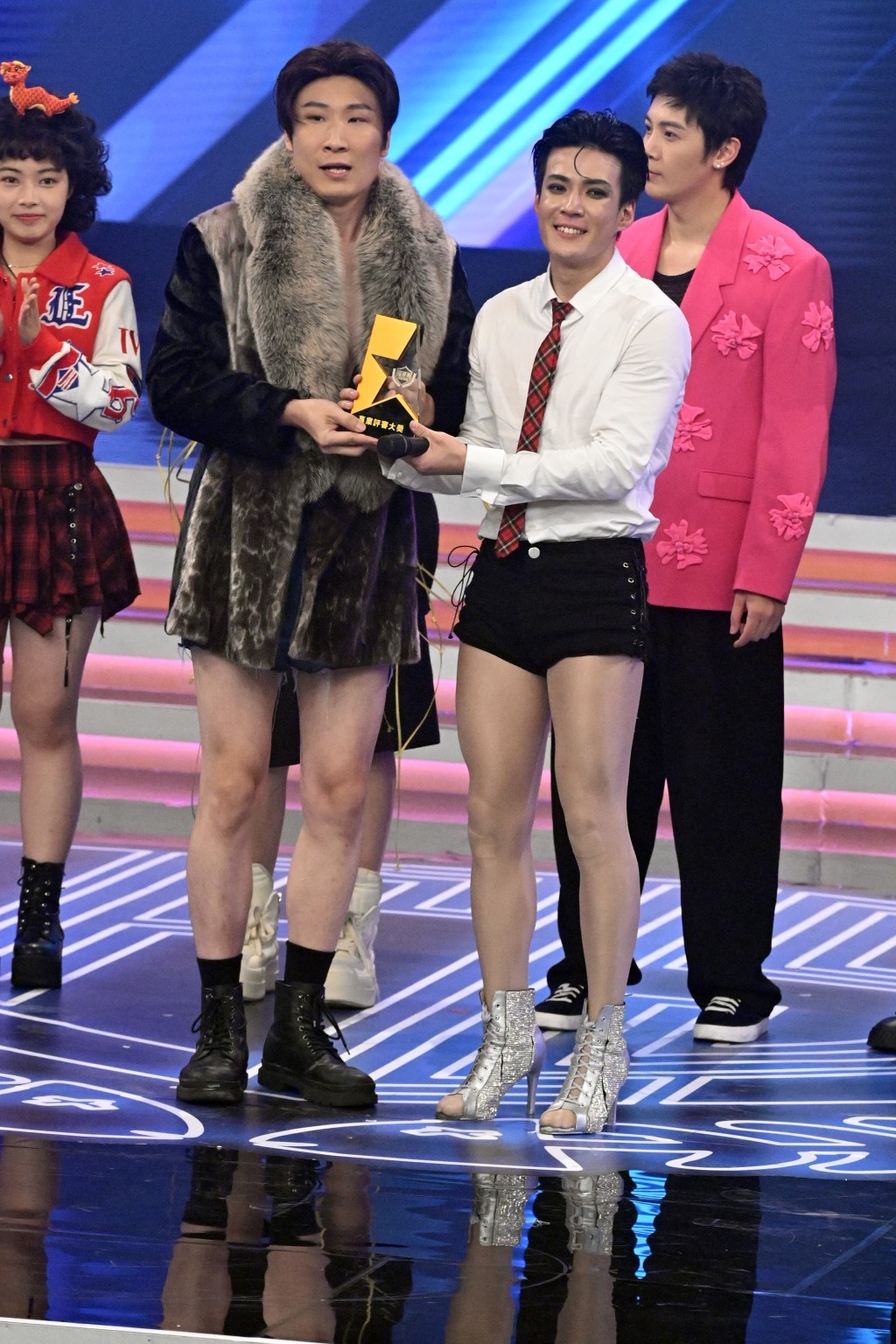 陶大衛和吳兆麟齊齊以47.3分獲得「專業評審大獎」！