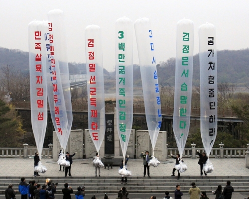 朴尚學曾於去年向北韓施放巨型空飄氣球與傳單，引來北韓當局強烈不滿。AP圖片