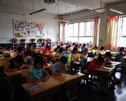 内地公布8宗违反师德行为。网图