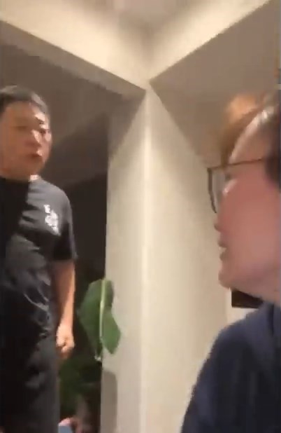 王志安指李汀嚇壞小孩。 王志安指李汀嚇壞小孩。