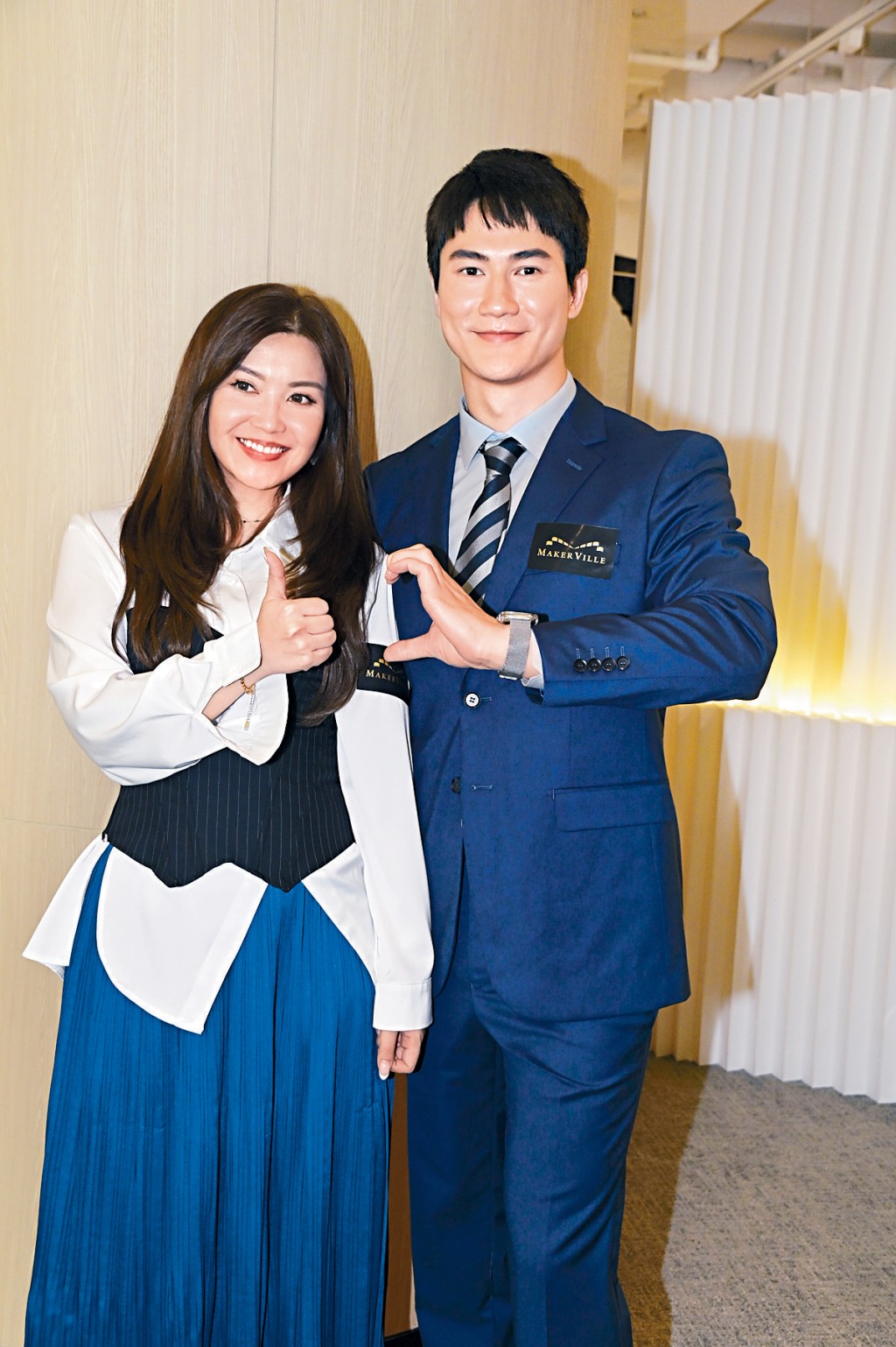 练美娟不介意郭子豪老婆邓卓殷来探班。
