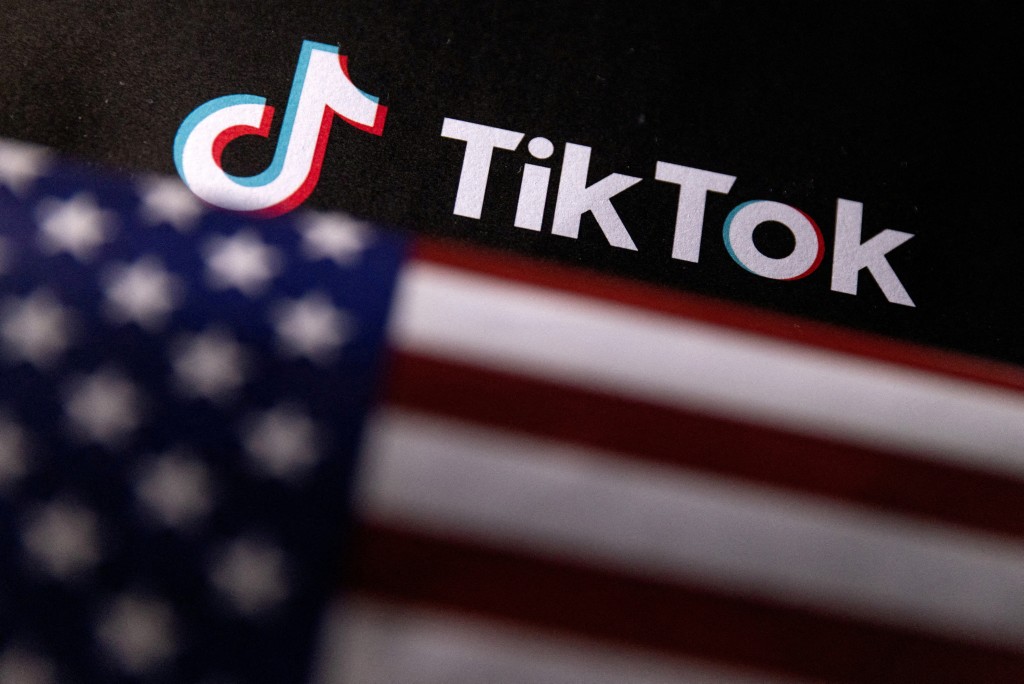 美國多個州和城市先後限制在政府裝置上使用TikTok。路透社