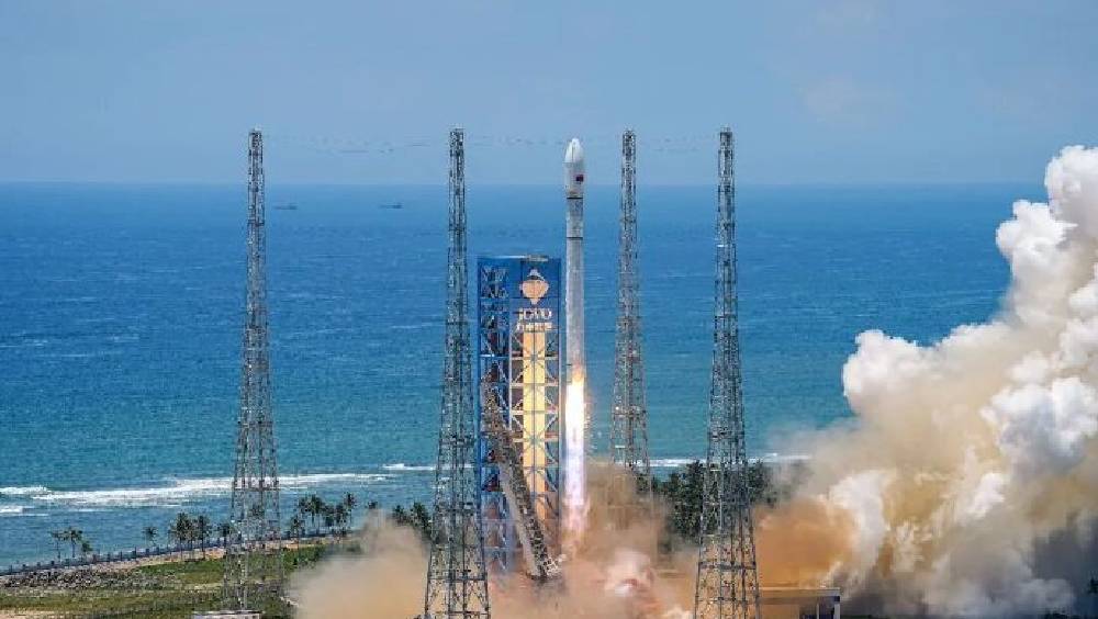 長十二火箭成功發射衛星互聯網低軌24組衛星。  中國航天科技