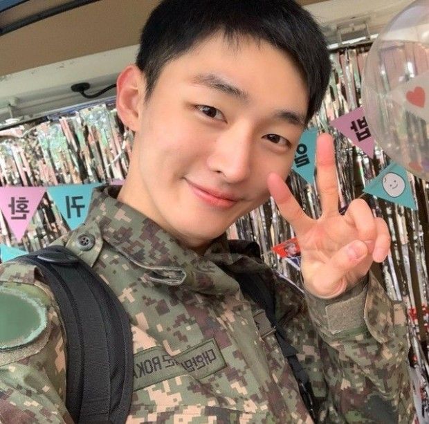 智聖去年12月結束兵役。
