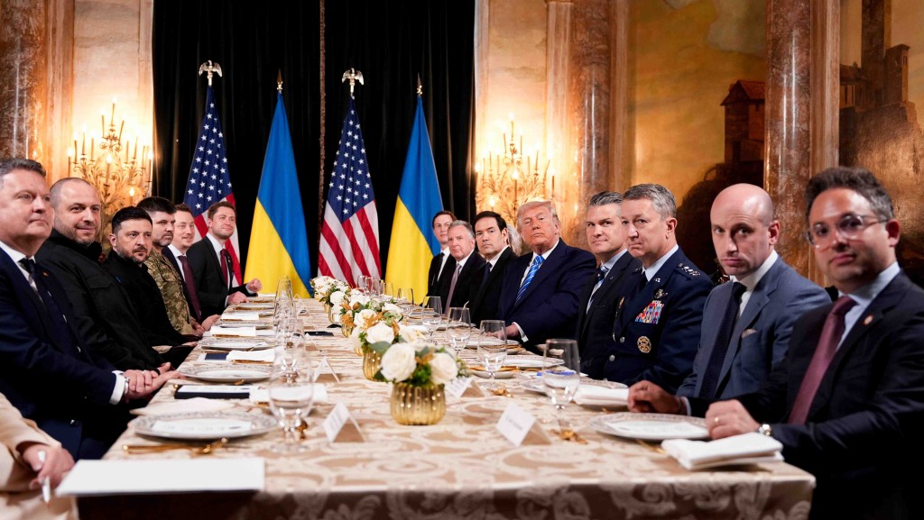 泽连斯基周日与特朗普会面，讨论结束俄乌近四年战争的和平方案。美联社