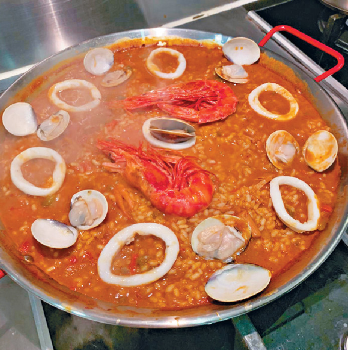 ■美味嘅西班牙海鮮飯。