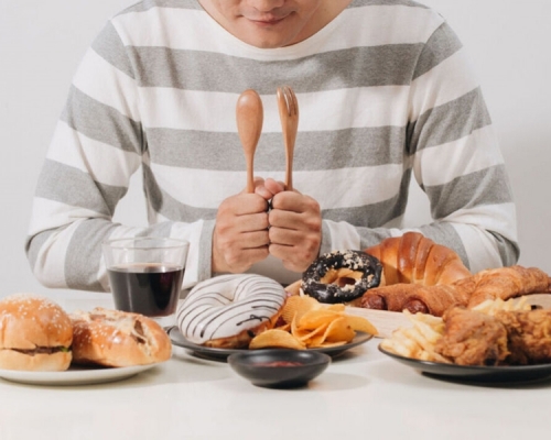 不少已屆中年而又無定期體檢的人,發現自己有高血壓、高血脂及高血糖問題。網圖(示意圖)