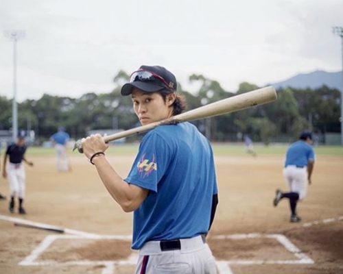 胡子彤當棒球員10年來首次出糧。