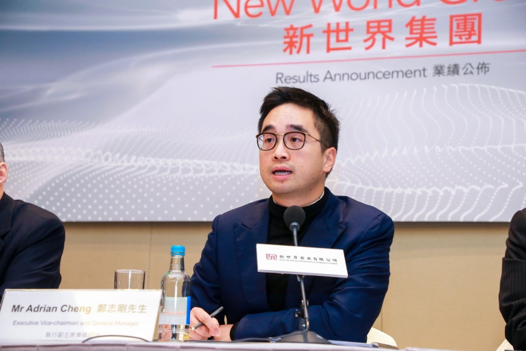新世界鄭志剛稱,柏傲莊III截收逾2.7萬票,為97年後新盤票王。