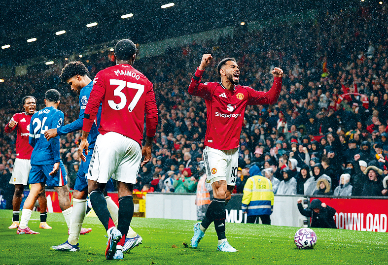 曼聯（紅衫）今季在頭6位內戰贏出4場，其中一仗是擊敗車路士。